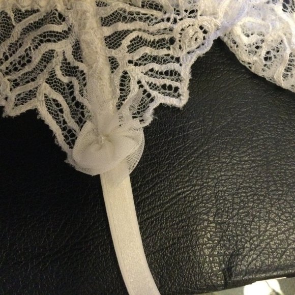 Lejaby Lace Garter Belt (NEW) - Picture 3 of 4